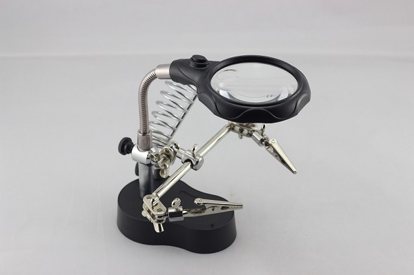 Visually Impaired Assist/Magnifying Glass LED Illuminated HD Magnifying glasssHelping Soldering Station Hands Magnifying Workpiece Holder 85Mm 2.5X7.5X10 AC and DC Interchangeable 